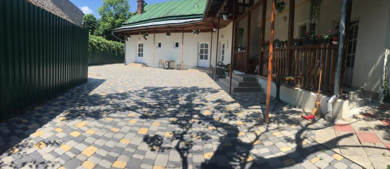 Gelena Гостьовий Двір 우주고로트 외부 사진